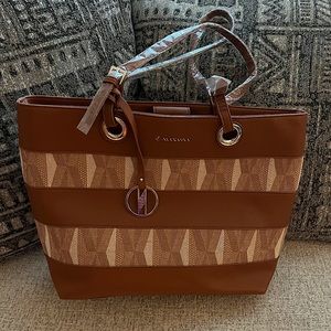 Manaola Bag/Purse - Brand New